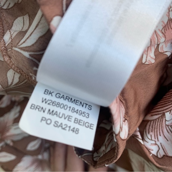 B O G Collective floral, Beiges and roses, high waist potato sack pant, size M - Picture 7 of 11